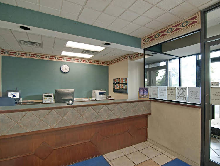 Americas Best Value Inn & Suites Memphis Graceland - photo 9
