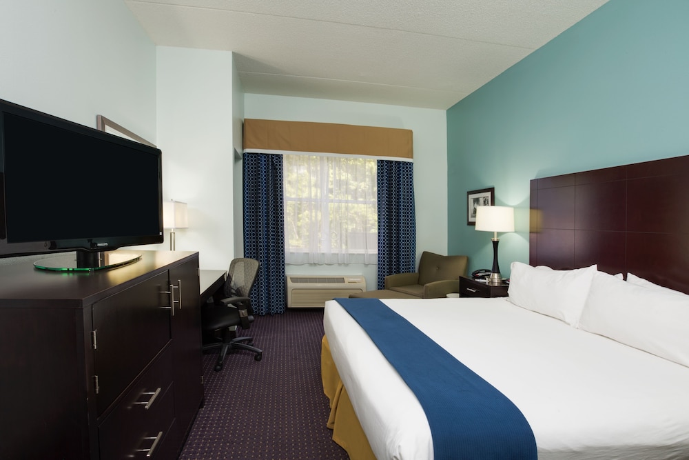 Holiday Inn Express Suites Plant City by IHG - photo 11