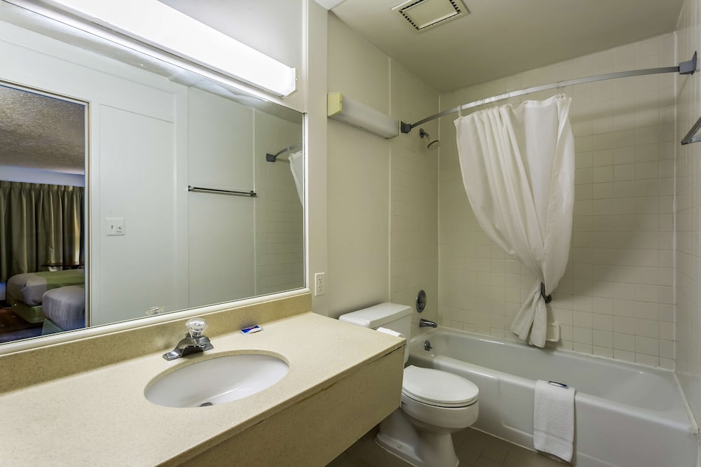 Americas Best Value Inn Edgewood - photo 18