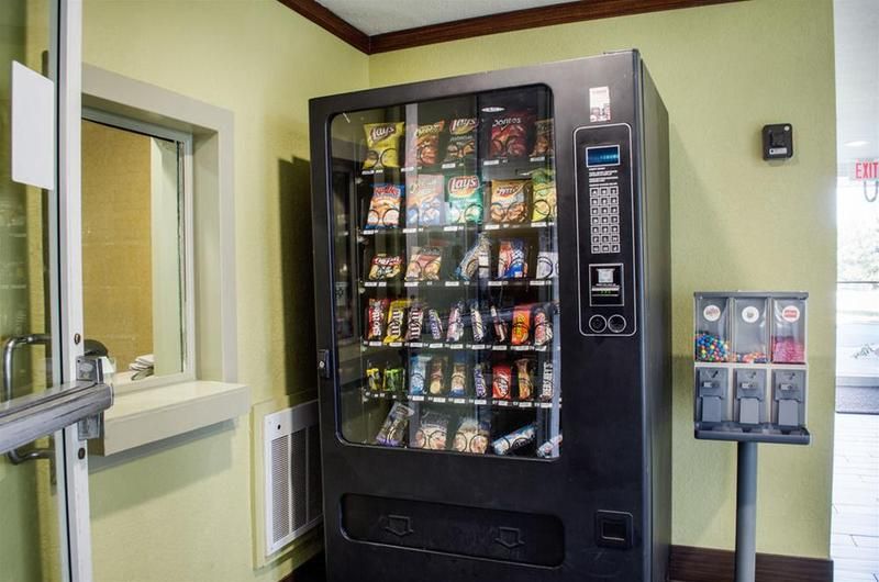 Quality Inn Merriam Kansas City - photo 26