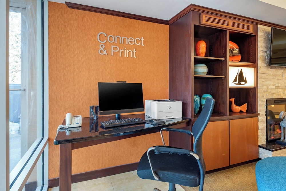 Fairfield by Marriott Inn & Suites Portland Maine Airport - photo 12
