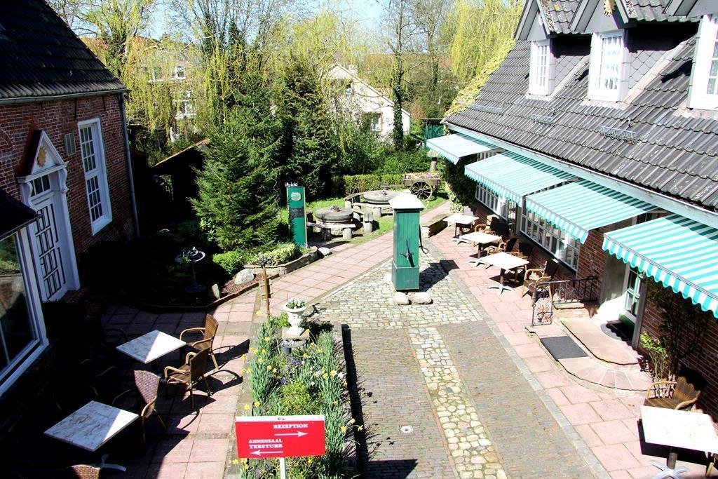 Burghotel Beningaburg - carbon neutral hotel in Dornum