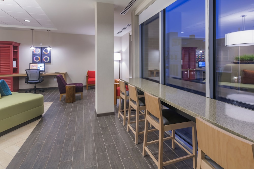 Home2 Suites by Hilton Kansas City Downtown - photo 10