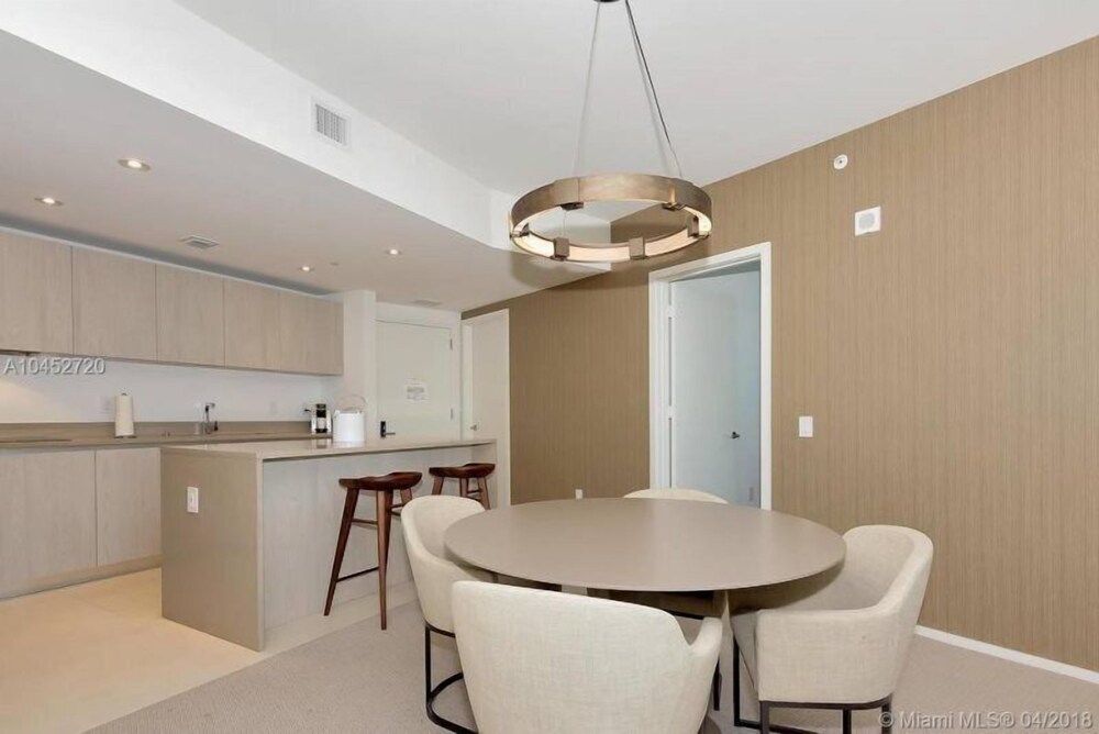 Ocean View 2 Bedrooms 2 Bathrooms @ Hyde Resort - photo 11