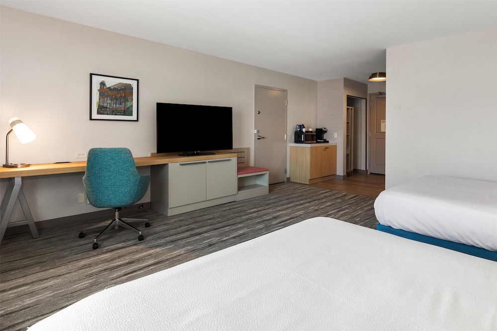 Hilton Garden Inn Auburn - photo 12