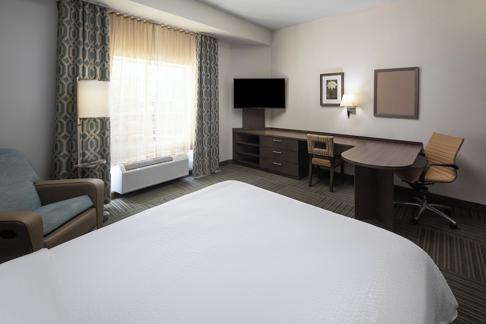 Candlewood Suites Omaha Airport by IHG - photo 3