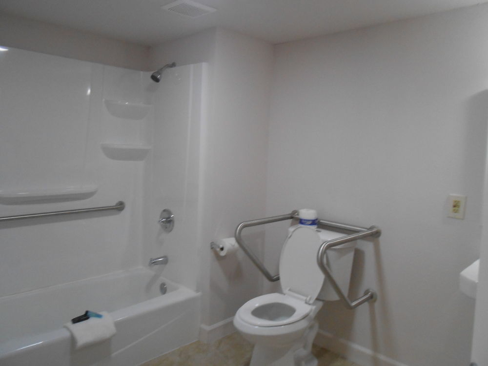 Americas Best Value Inn Williamsburg Lightfoot Area - photo 13