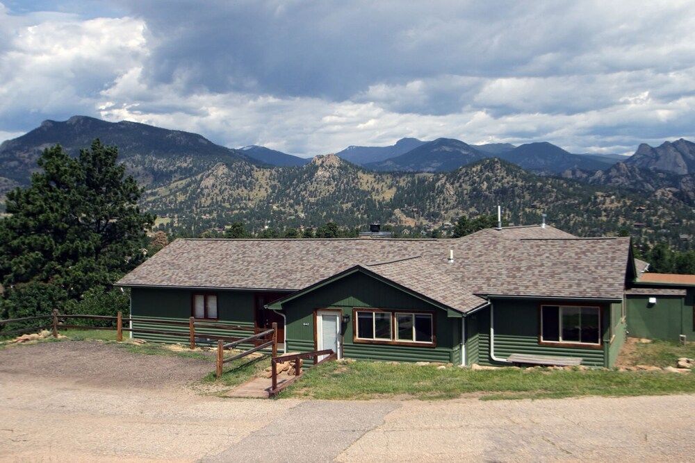Rocky Mountain Retreat 1 - photo 7
