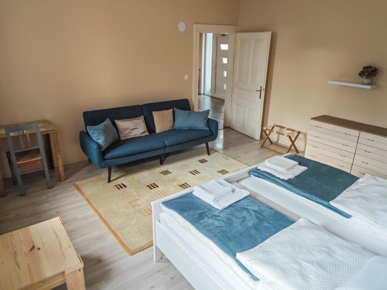 Corner Apartman — Sarvar — photo 3