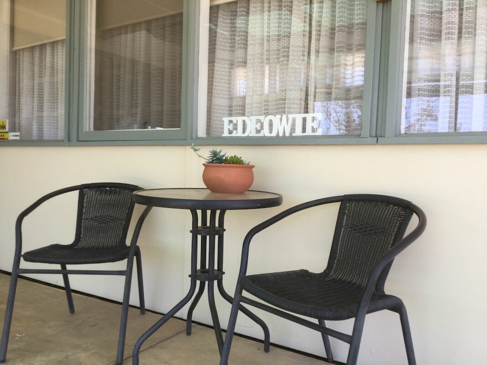 Edeowie Station — Unknown City — photo 5