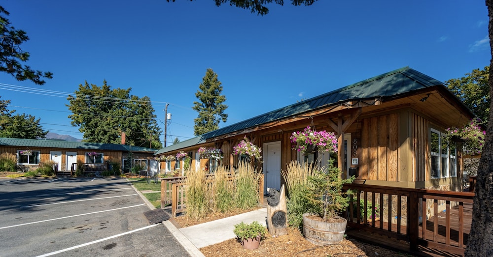 Evergreen Motel - photo 55