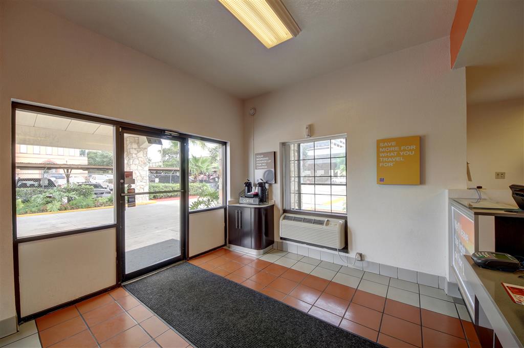 Motel 6 San Antonio TX Downtown Market Square - photo 26