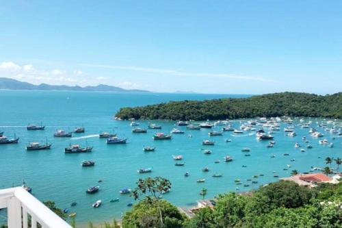 Morada Lisboa Caixa d aço in Porto Belo, Brasil