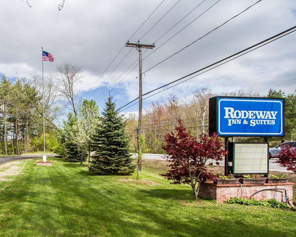 Rodeway Inn & Suites Brunswick near Hwy 1 in Brunswick, United States
