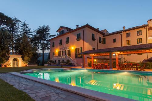 Villa Gobbi Benelli — 4-Star Luxury Hotel in Massarosa, Italy