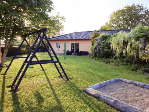 Ferienhaus Am Anger — Poseritz