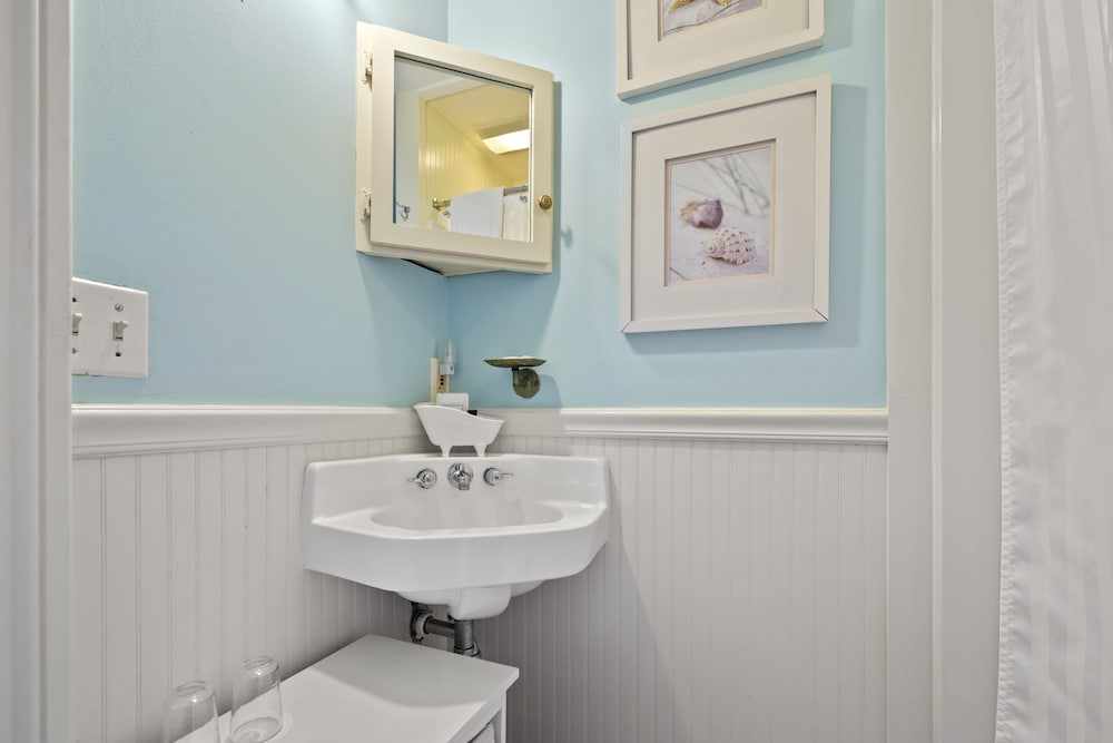 Westbrook Inn B&B - photo 49