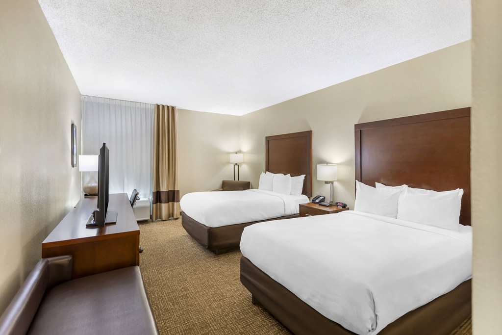 Comfort Inn Meridian Bonita Lakes - photo 20