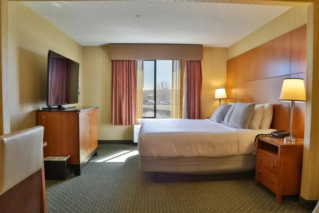 Wingate By Wyndham Rock Springs - photo 11