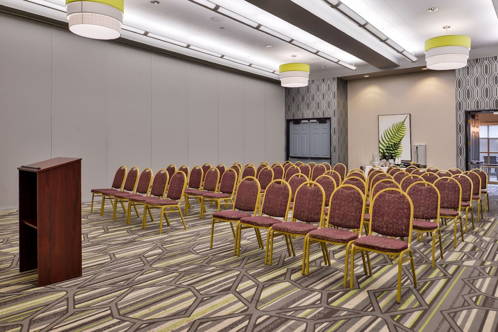 Holiday Inn Express & Suites Elk Grove Central Hwy 99 by IHG - photo 51
