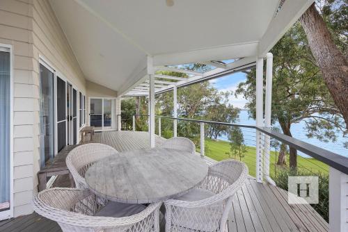 Relaxing Getaway in Summerland Point, Australia