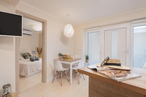 Moa Casa apartment with FREE parking