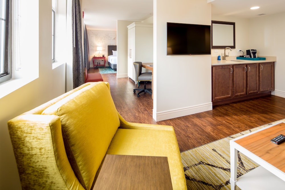 Hotel Indigo Baltimore Downtown by IHG - photo 15