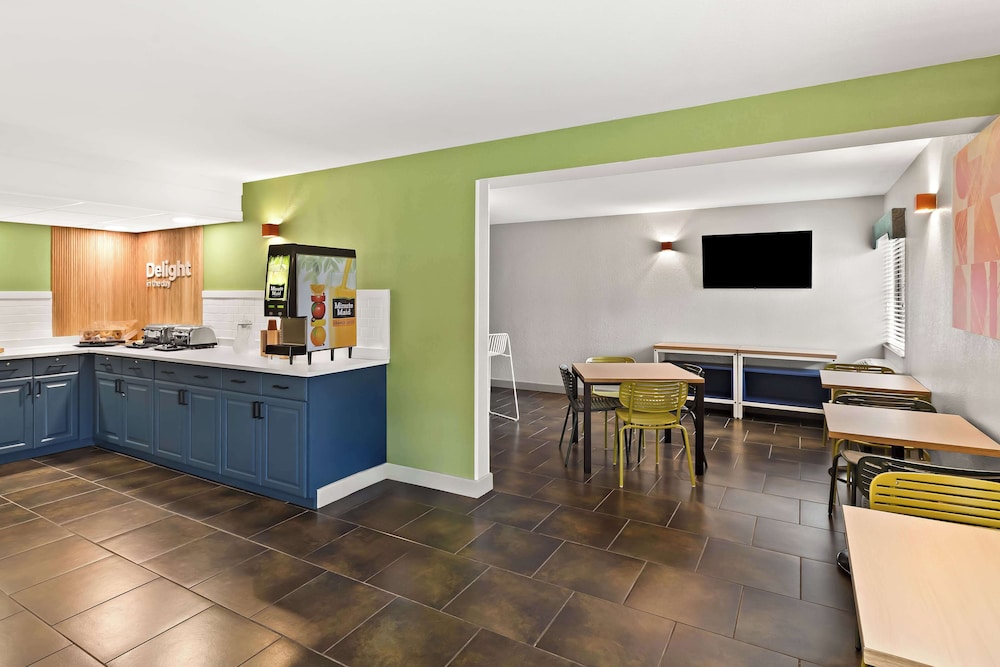 Spark by Hilton Wichita East - photo 28