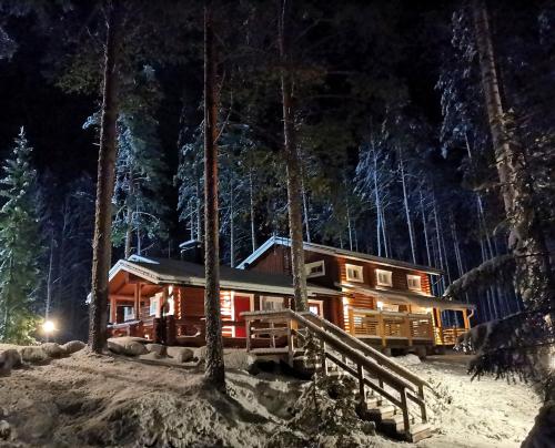 Rock and Lake — 4-Star Luxury Hotel in Kangasniemi, Finland