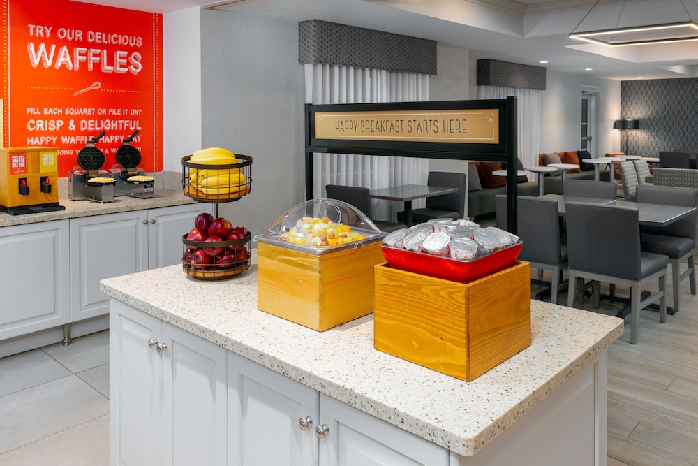 Hampton Inn Boston Bedford Burlington - photo 33