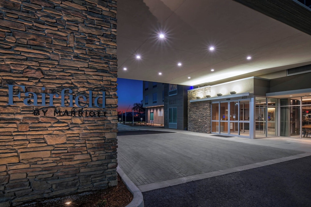 Fairfield Inn & Suites by Marriott Klamath Falls - photo 40