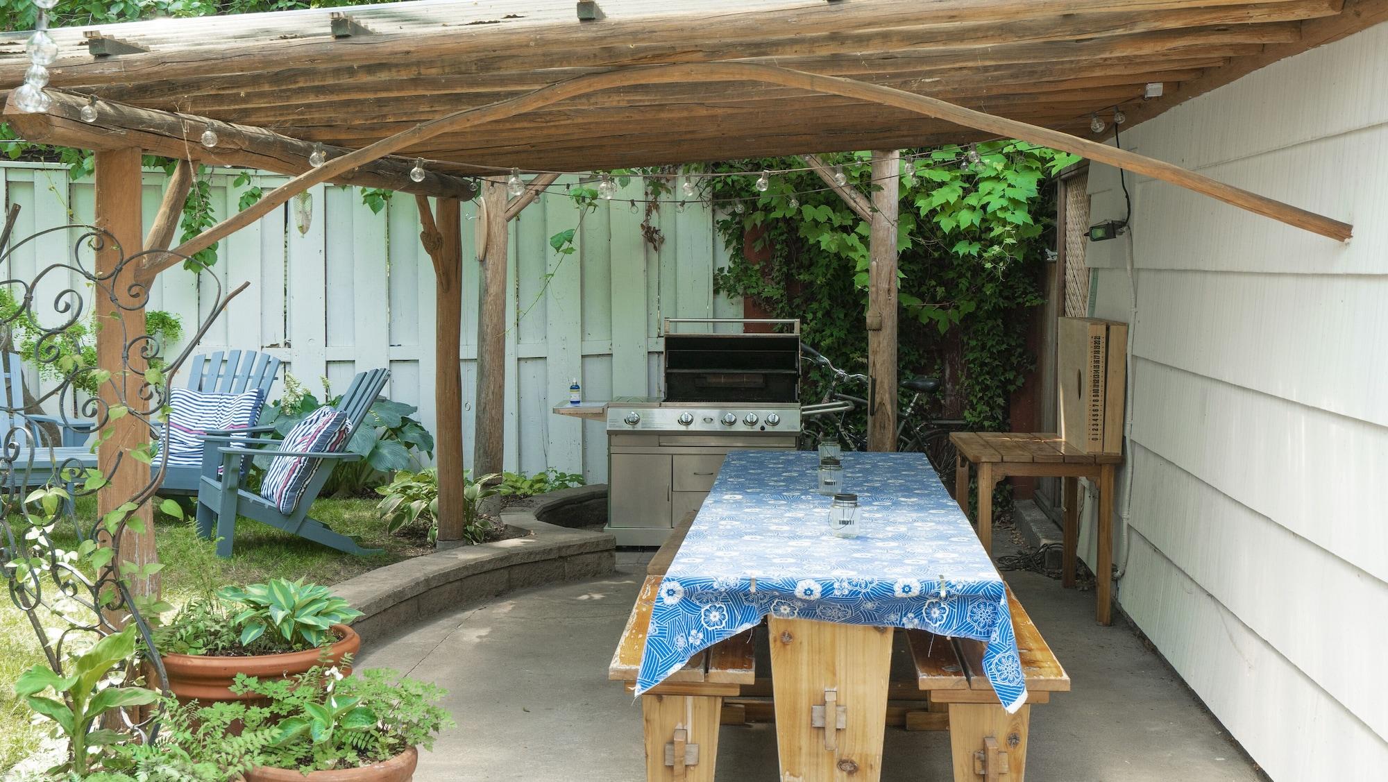 The Village Motel — hotel in Penticton