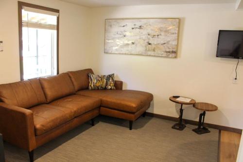 Cabin 6 at Horse Creek Resort - photo 11