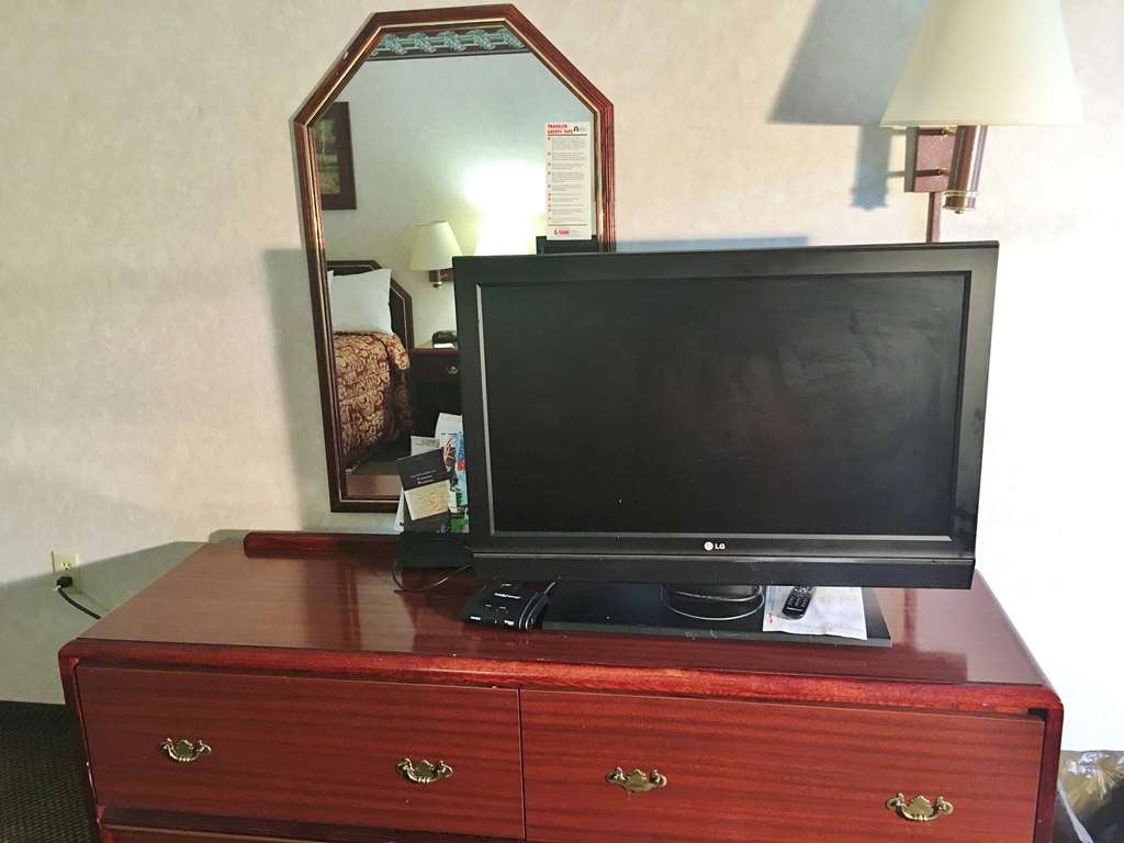 Americas Best Value Inn & Suites Clarksdale - photo 13