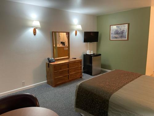 Murphey's Motel LLC - photo 22
