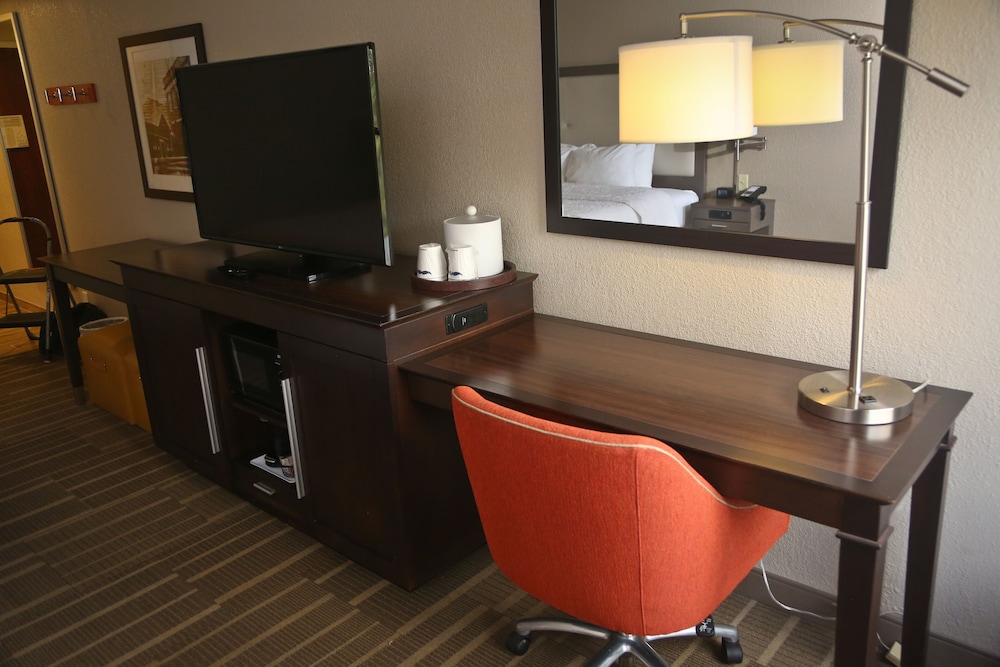 Hampton Inn Hammond - photo 7