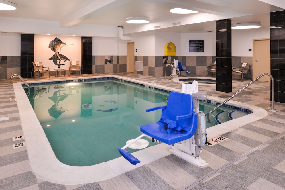Hampton Inn & Suites Denver Speer Boulevard - photo 31