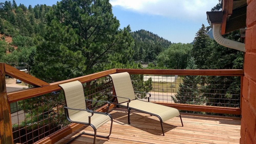 The Green Mountain Falls Lodge - photo 74