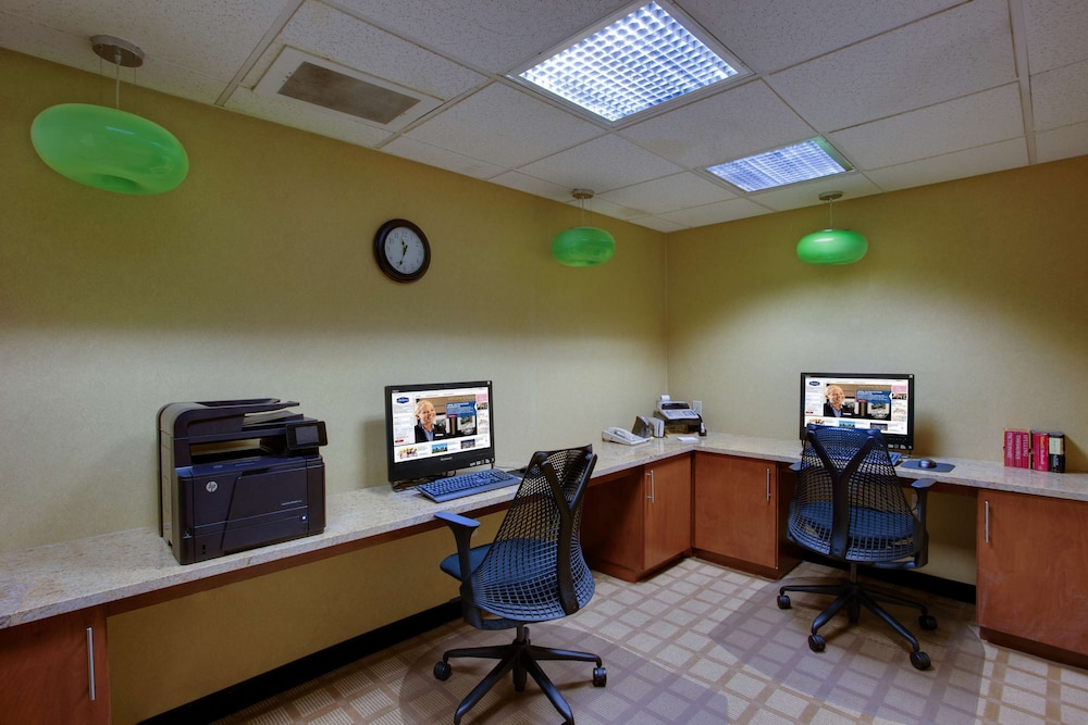 Hampton Inn Williamsport Downtown - photo 21