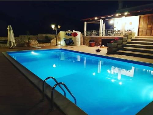 VILLA LIANA swimming pool relax countryside — 4-Star Luxury Hotel in Trani, Italy