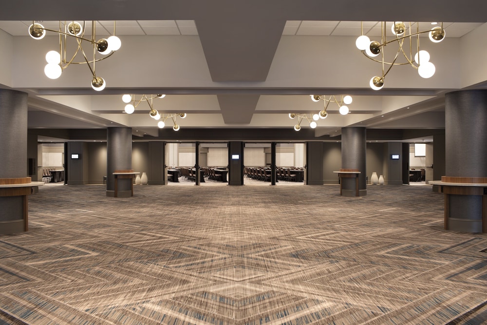 Crowne Plaza Atlanta Perimeter at Ravinia by IHG - photo 86