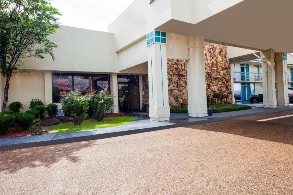 OYO Hotel O Jackson I 55 North - photo 25
