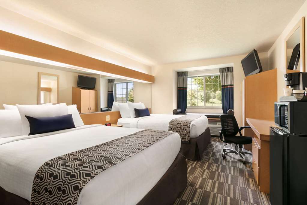 Microtel Inn & Suites by Wyndham Culpeper - photo 13