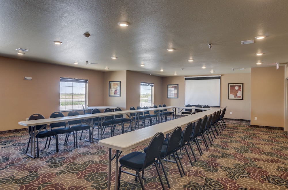 Cobblestone Inn & Suites Kersey - photo 34