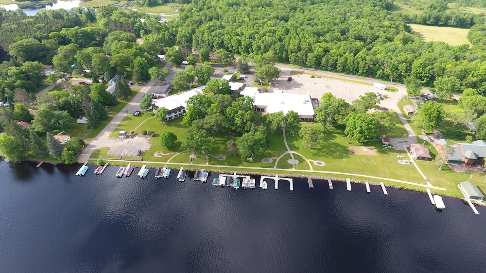 Paradise Shores Hotel - photo 2