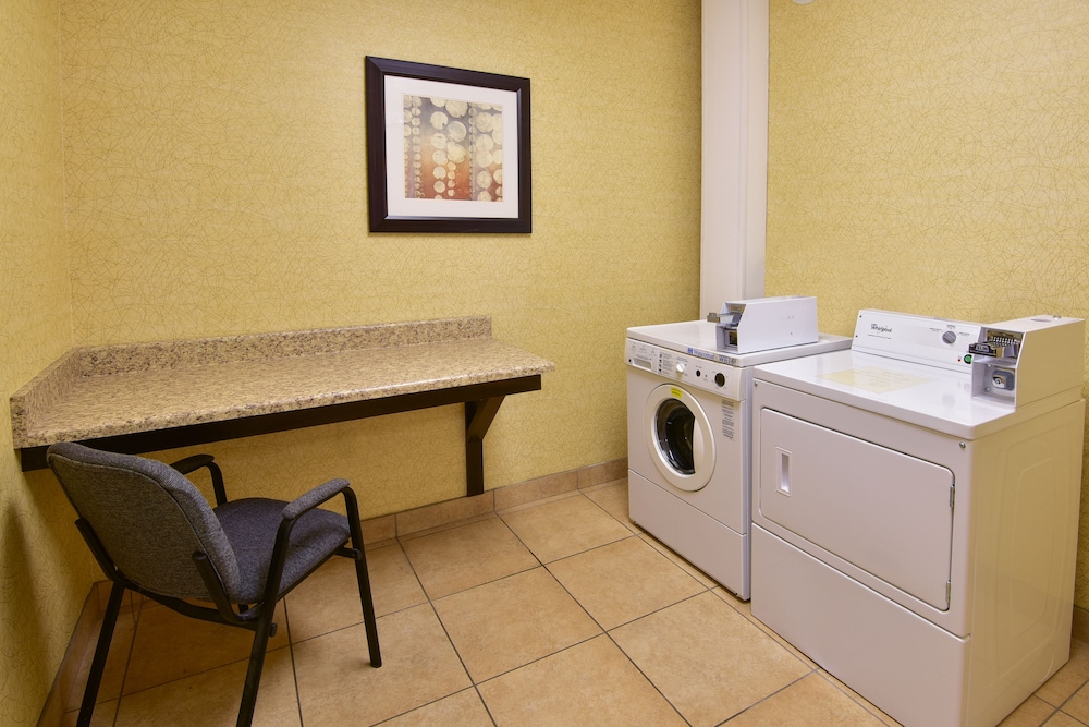 Holiday Inn Express & Suites Wauseon by IHG - photo 34
