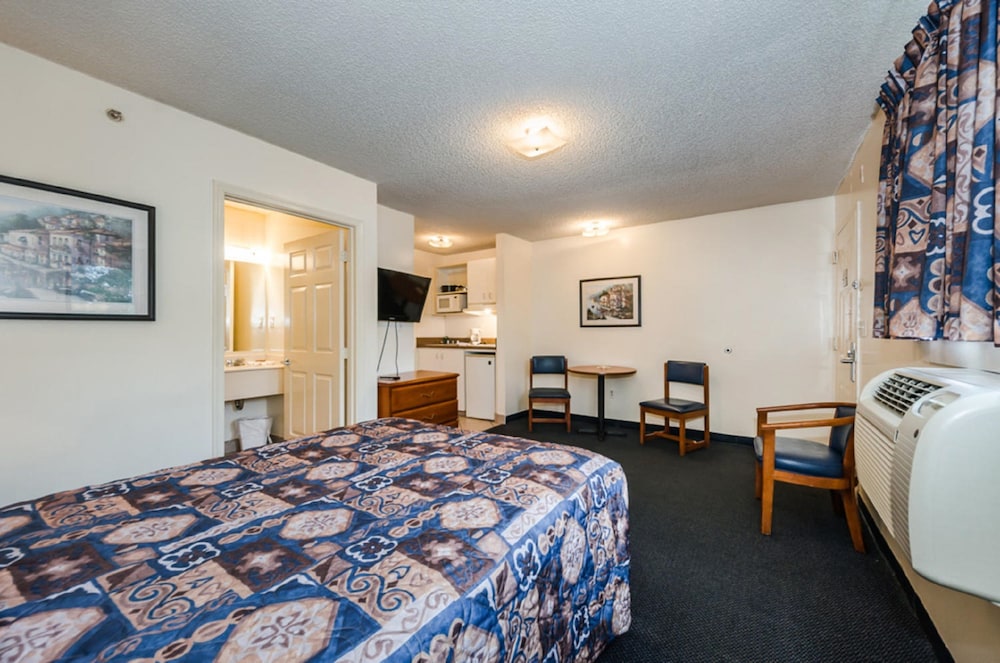 Tampa Bay Extended Stay Hotel - photo 9