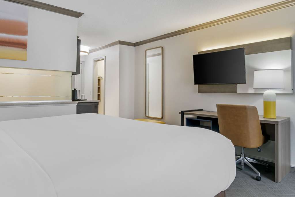 Comfort Inn Plainwell - photo 19