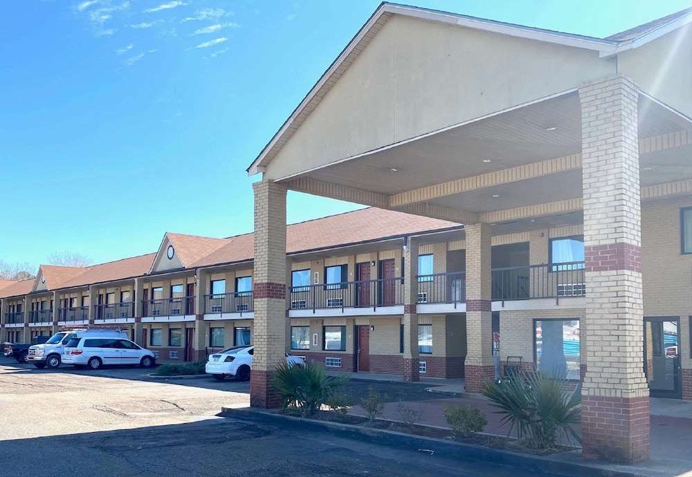 Studio 6 Suites Richland MS Jackson - featured photo