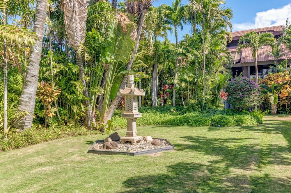 Kihei Resort 202 KRS 202 Family Getaway 2BD w AC Pool Beach - photo 3